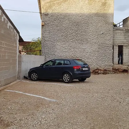 Гостевой дом And With Parking Space Loborika, Pula - 12983 Marcana