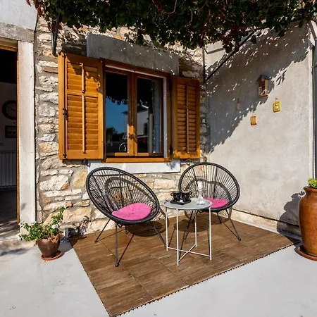 And With Parking Space Loborika, Pula - 12983 Marčana